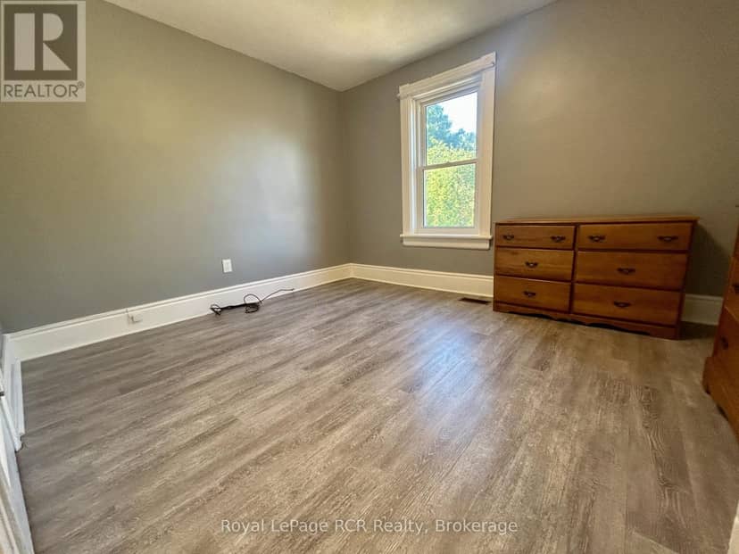 962 7th Avenue E — photo 12 of 19