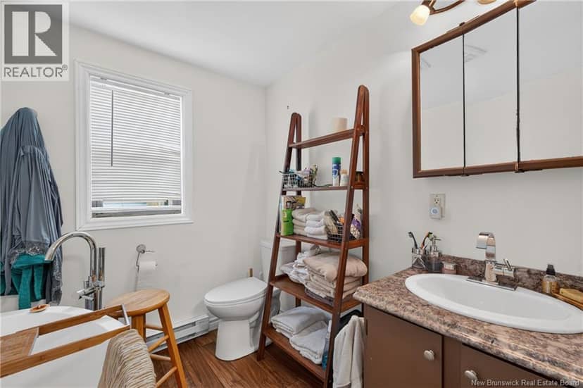 33 Glenview Drive — photo 12 of 25
