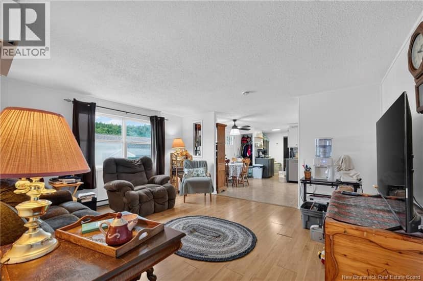 33 Glenview Drive — photo 8 of 25