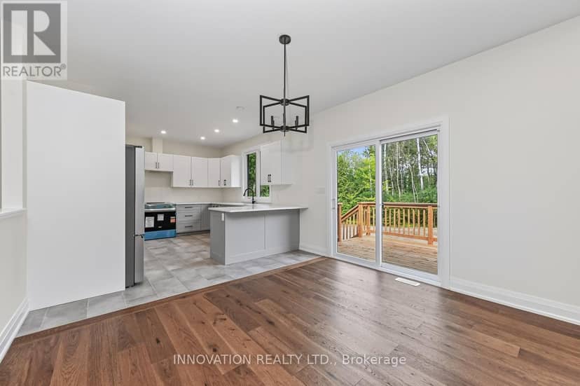 3249 Elizabeth Street — photo 11 of 33