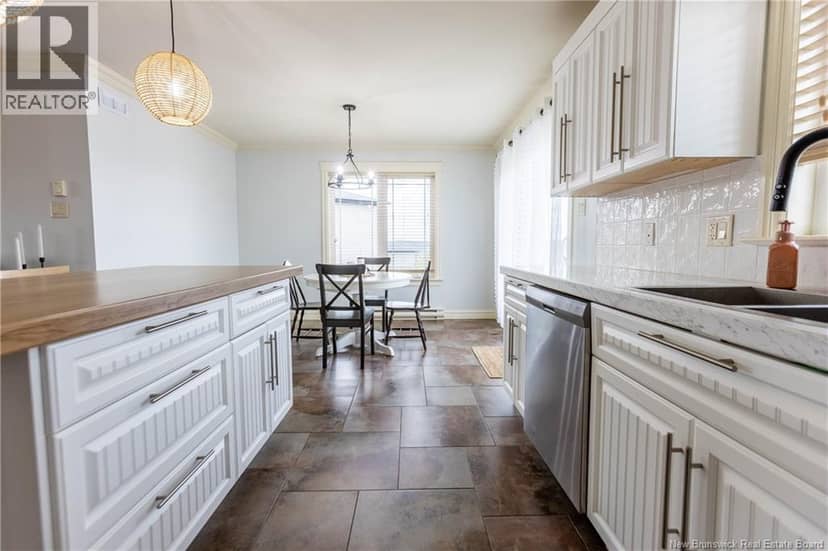 20 Edington Street — photo 11 of 35