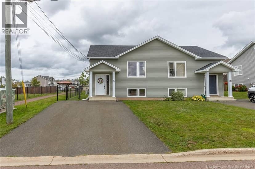 20 Edington Street — photo 2 of 35