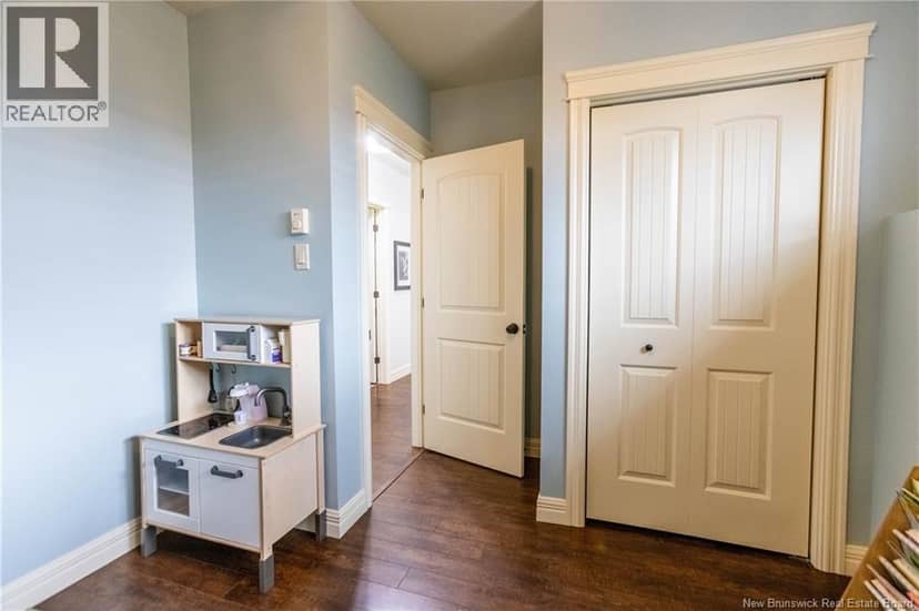 20 Edington Street — photo 27 of 35