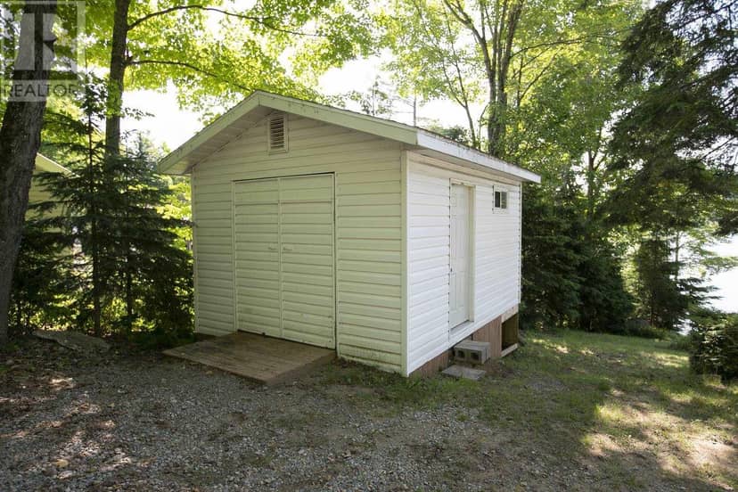 Lot 24 Devil's Lake — photo 30 of 37