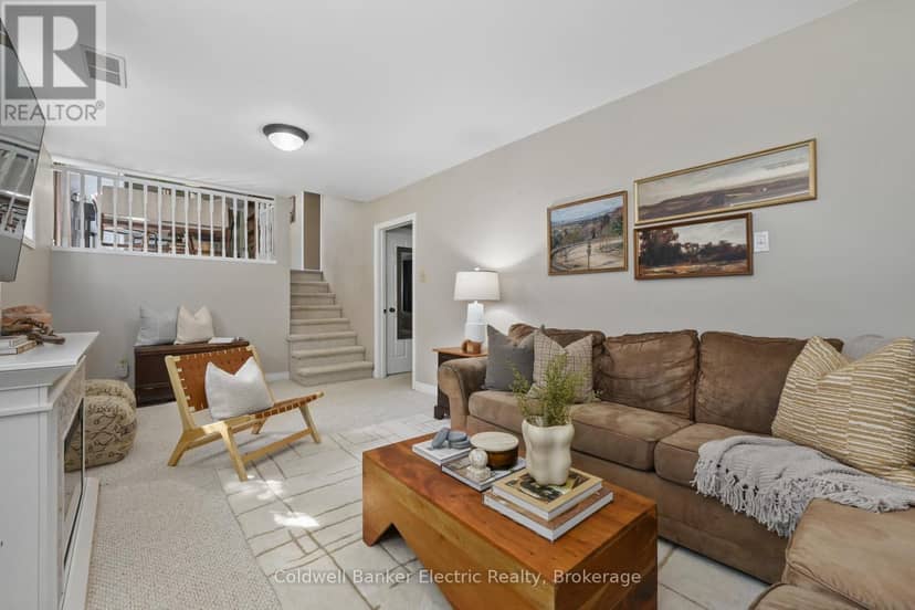 117 Pinecrest Avenue — photo 10 of 29
