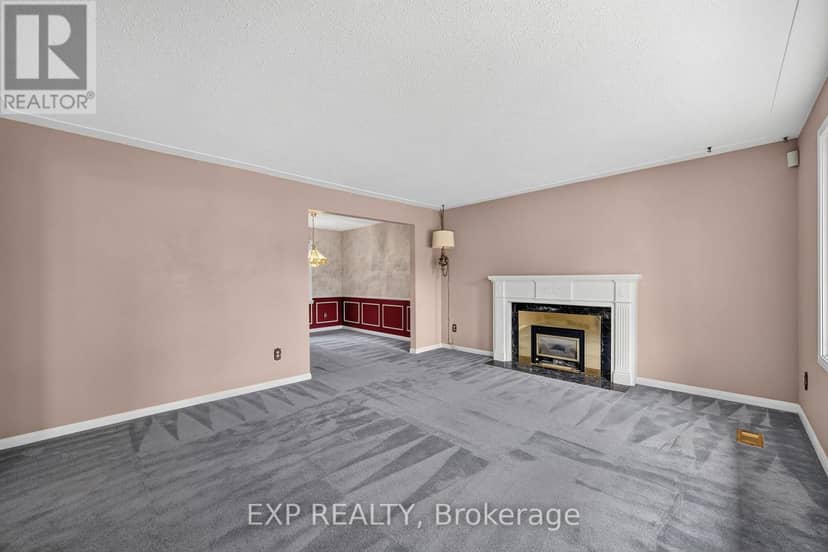 47 Glenburnie Crescent — photo 6 of 37