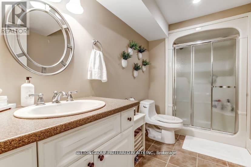 23 - 124 North Centre Road — photo 33 of 37