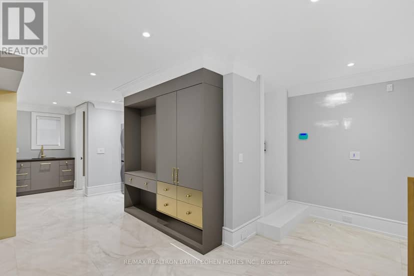 14 Glen Cedar Road — photo 19 of 40