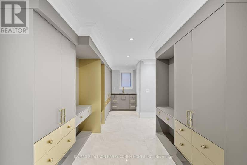 14 Glen Cedar Road — photo 21 of 40