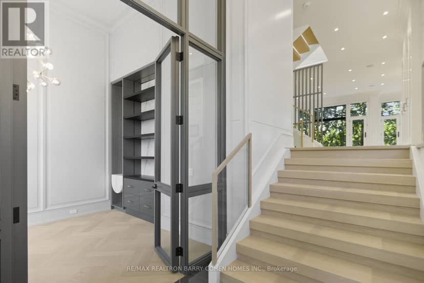 14 Glen Cedar Road — photo 3 of 40