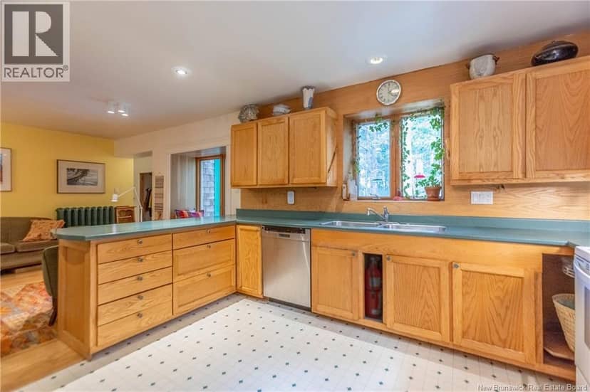 18 Campbell's Hill — photo 16 of 40