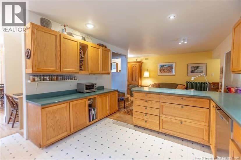 18 Campbell's Hill — photo 17 of 40