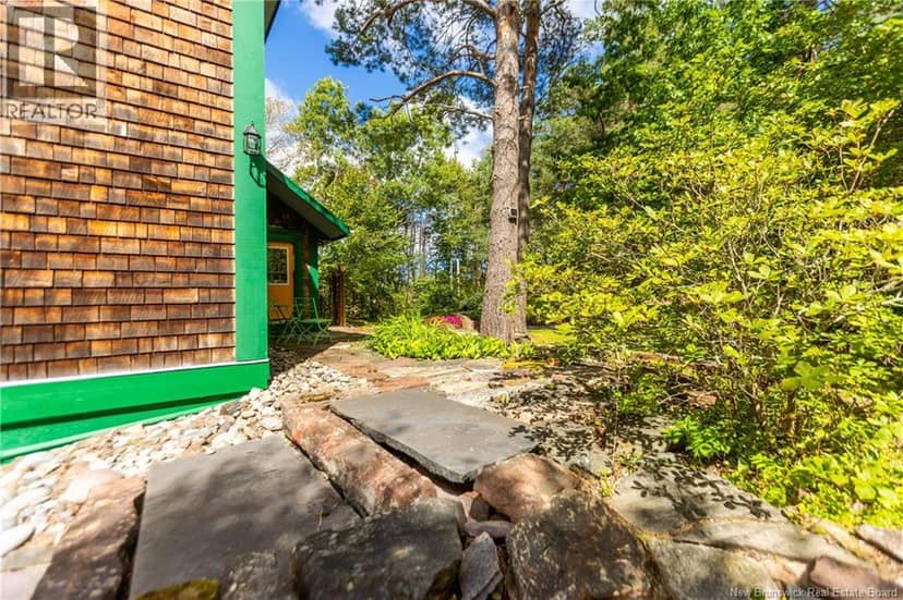 18 Campbell's Hill — photo 39 of 40