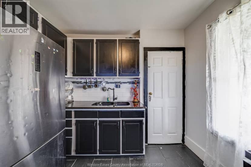 1180 Langlois Avenue — photo 14 of 36