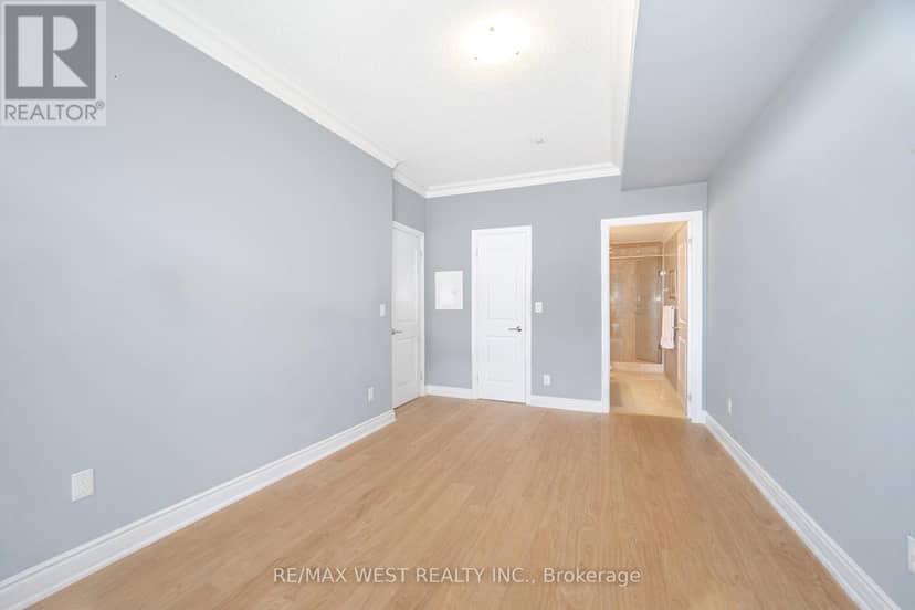 509 - 281 Woodbridge Avenue — photo 11 of 23