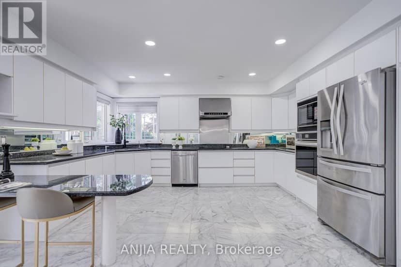63 Beckenridge Drive — photo 14 of 40