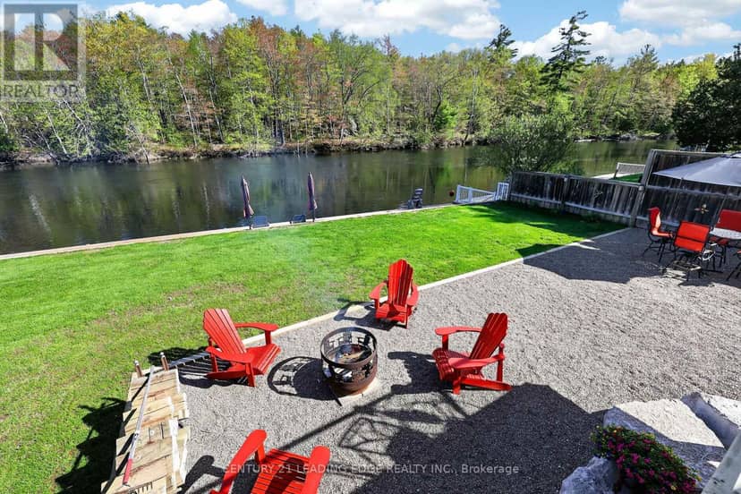 2996 Moynes Road — photo 37 of 40