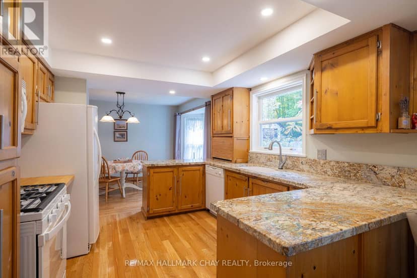 372 Lakewood Drive, Midland, photo 4