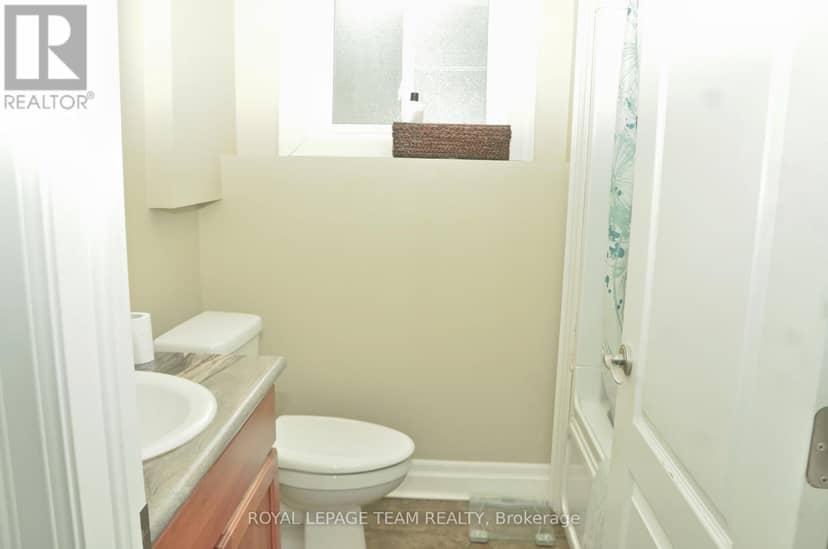 12078 Lakeshore Drive E — photo 26 of 39