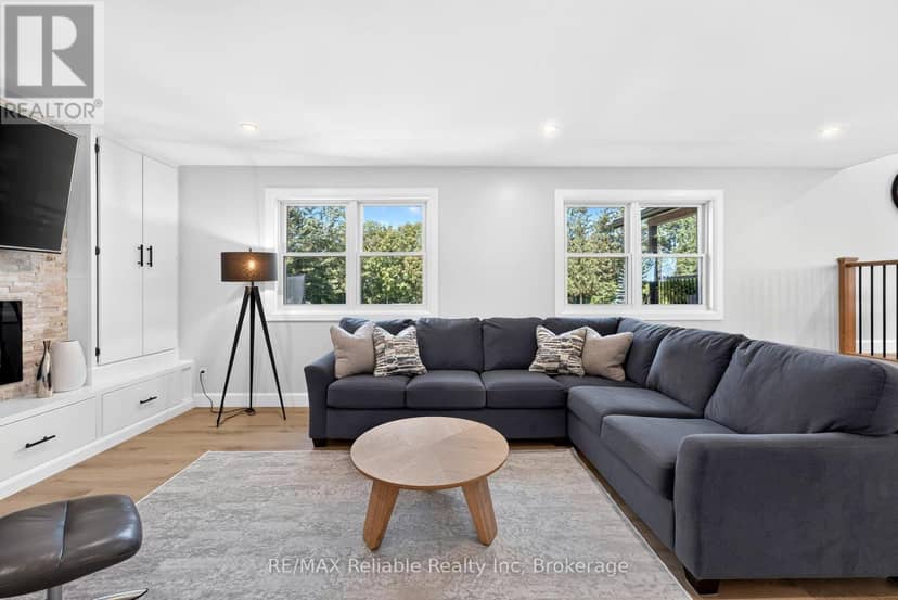 34946 A Zurich-Hensall Road — photo 17 of 40