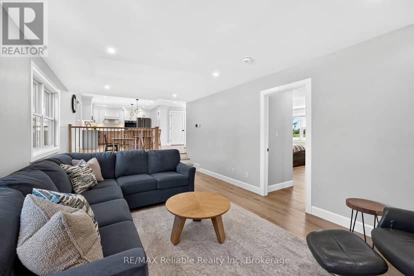 34946 A Zurich-Hensall Road — photo 18 of 40
