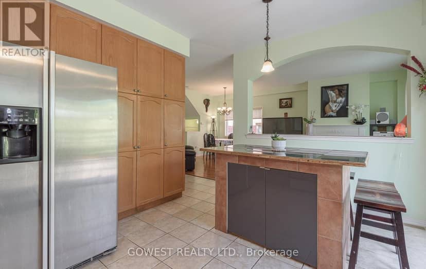 3045 Ferguson Drive — photo 6 of 36