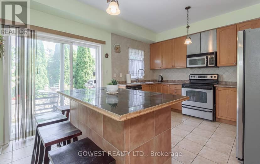 3045 Ferguson Drive — photo 7 of 36