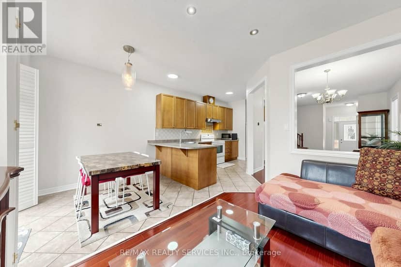 50 Rocky Point Crescent — photo 12 of 40