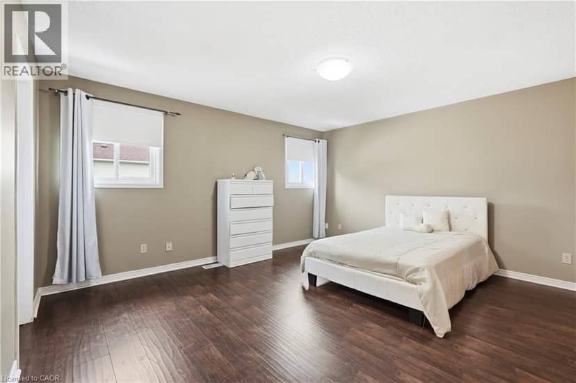 138 LIVINGSTON Avenue — photo 19 of 40