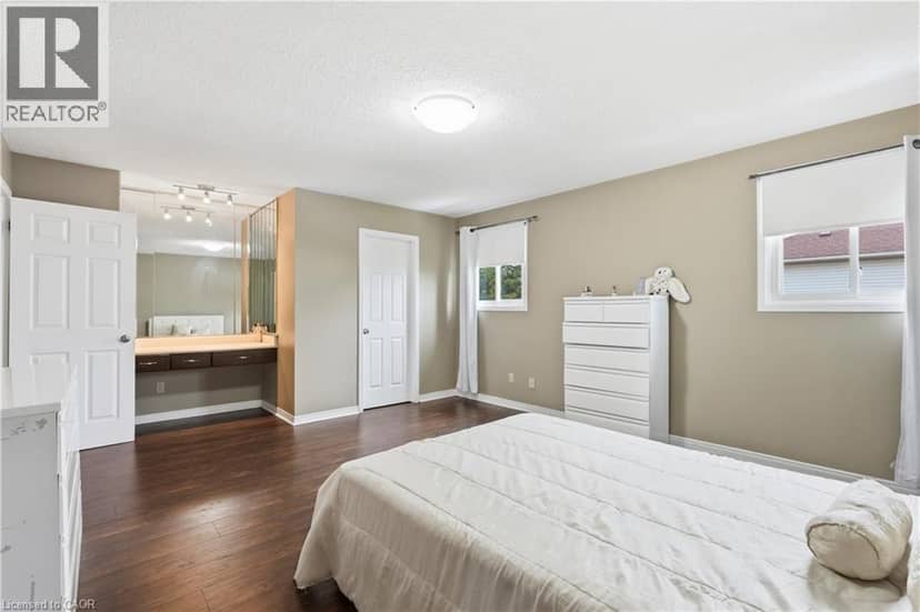 138 LIVINGSTON Avenue — photo 20 of 40