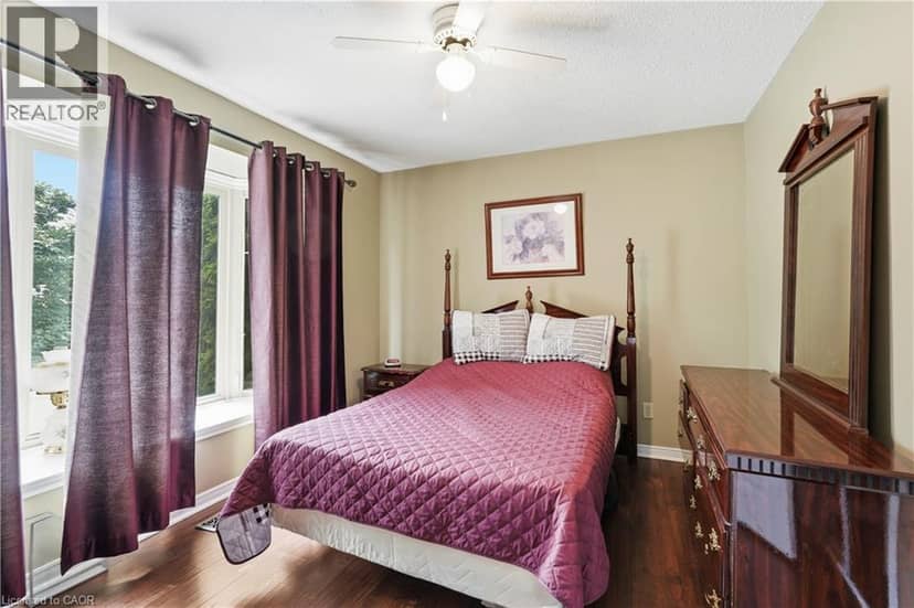 138 LIVINGSTON Avenue — photo 22 of 40