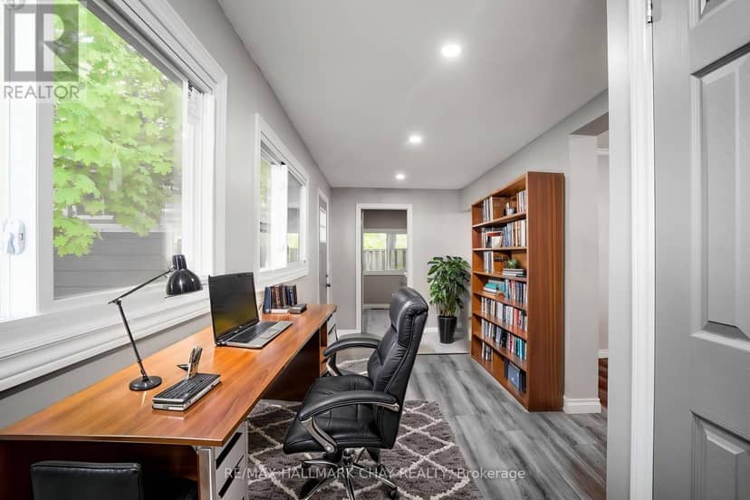 635 First Street S, Gravenhurst, photo 5