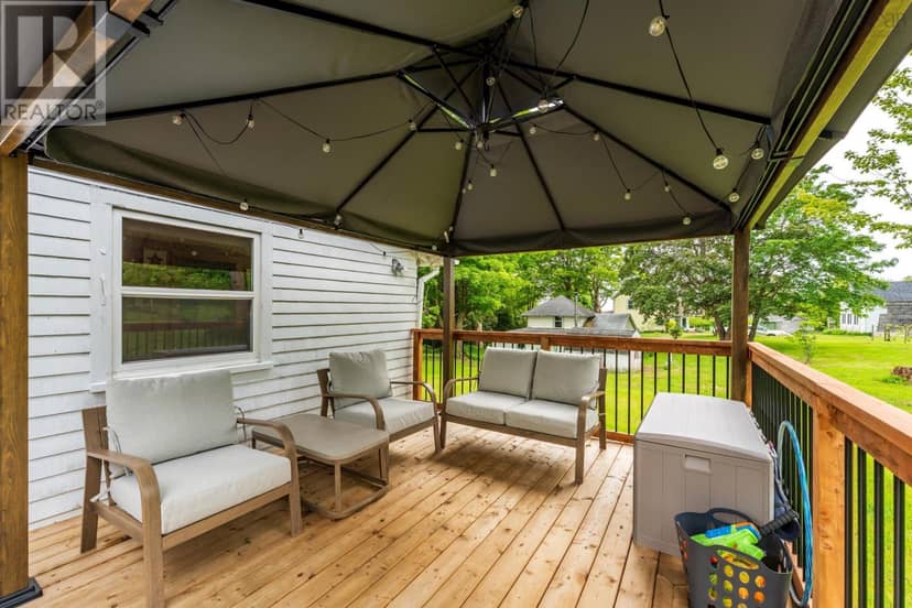 51 Shawmut Avenue, Clementsport, photo 7