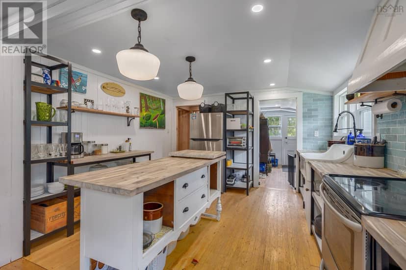 51 Shawmut Avenue — photo 14 of 34