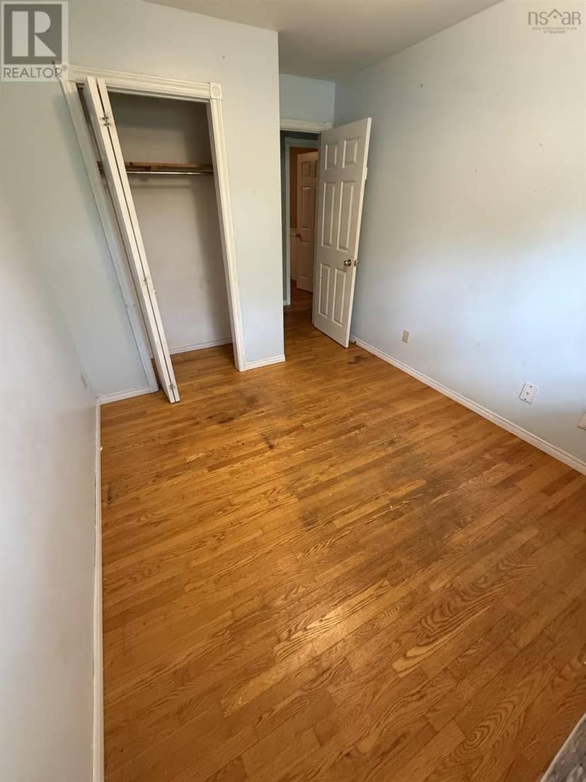 115 Dawson Heights — photo 16 of 27