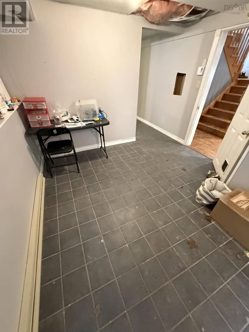 115 Dawson Heights — photo 23 of 27