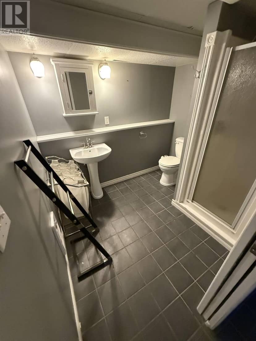 115 Dawson Heights — photo 21 of 27