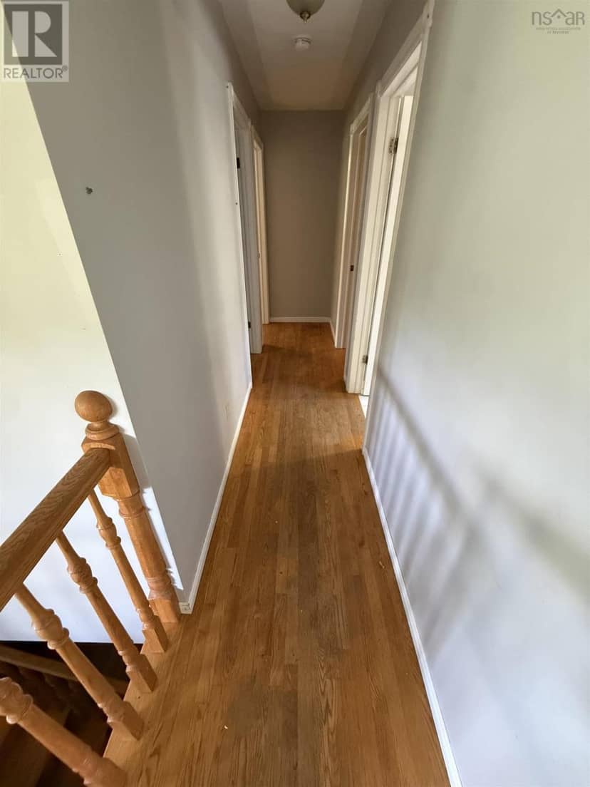 115 Dawson Heights — photo 9 of 27