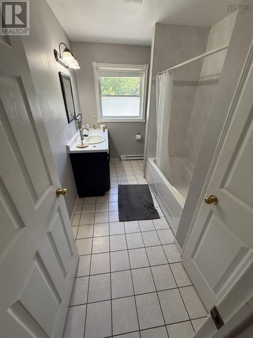 115 Dawson Heights — photo 12 of 27