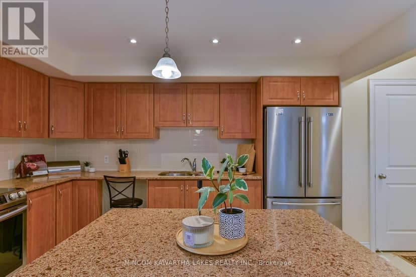849 Broadway Boulevard — photo 13 of 40