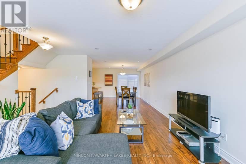 849 Broadway Boulevard — photo 9 of 40