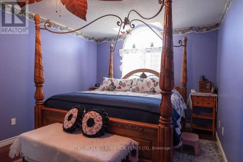 232 Thorne Drive — photo 20 of 39