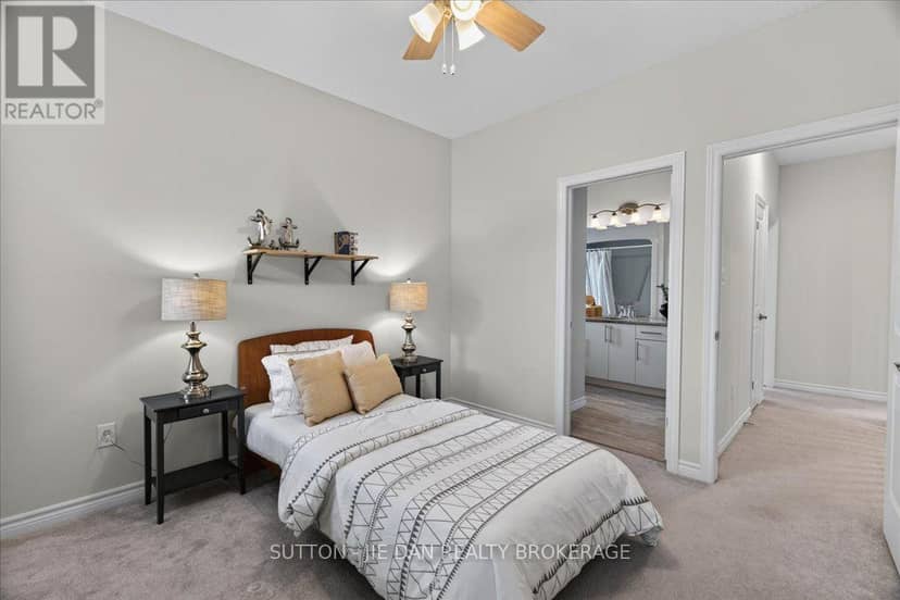 2361 Torrey Pines Way — photo 35 of 40