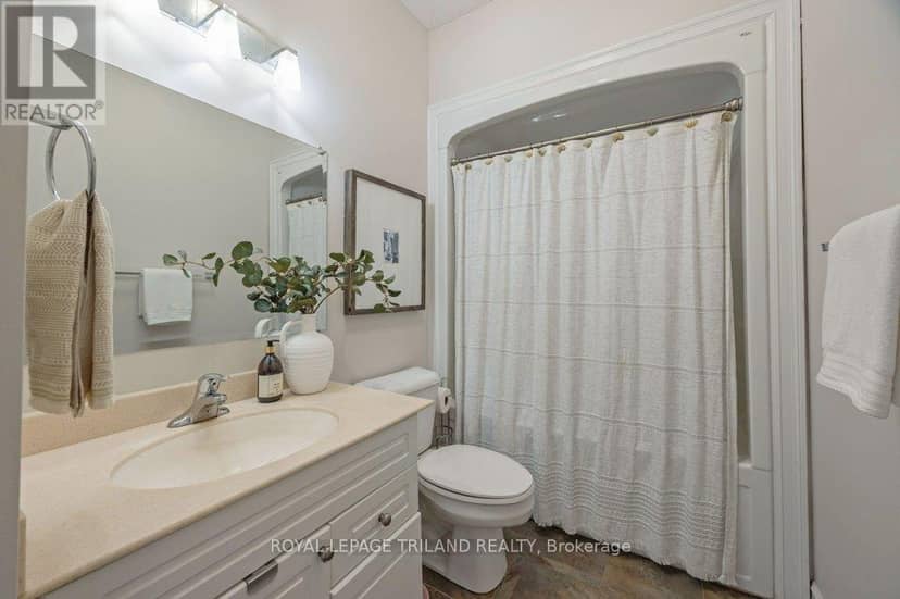 67 - 70 Tanoak Drive — photo 22 of 40