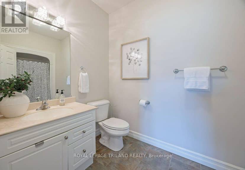 67 - 70 Tanoak Drive — photo 26 of 40