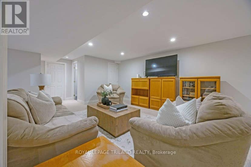 67 - 70 Tanoak Drive — photo 29 of 40