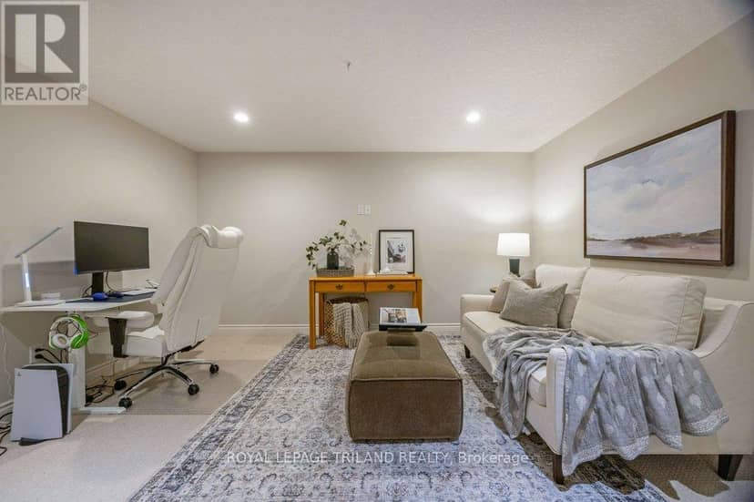 67 - 70 Tanoak Drive — photo 32 of 40