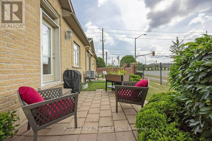 67 - 70 Tanoak Drive — photo 38 of 40