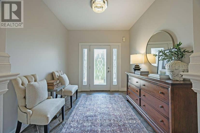 67 - 70 Tanoak Drive, London North, photo 5