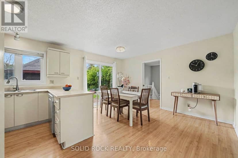 46 Cockburn Street — photo 12 of 38